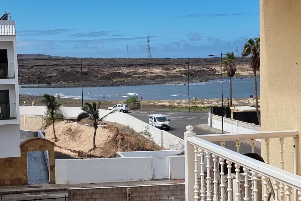Gilda: Beautiful Spacious Apartment. Seaview From Rooftop Terrace Corralejo Exterior foto