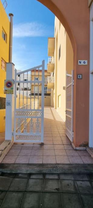 Gilda: Beautiful Spacious Apartment. Seaview From Rooftop Terrace Corralejo Exterior foto